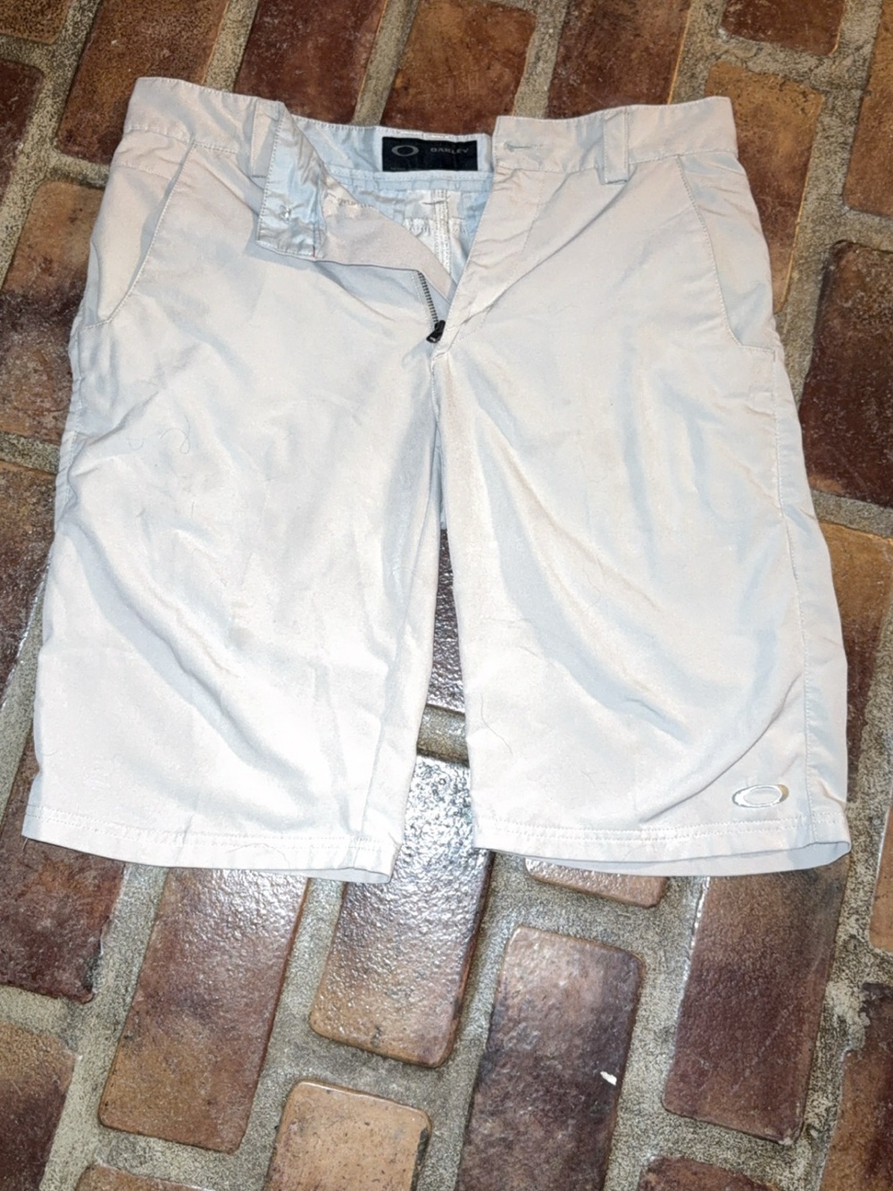 Oakley Men’s Light Beige Athletic Shorts